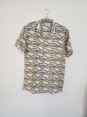 Scott Short-Sleeve Button-Down Shirt - Cream with Black Print
